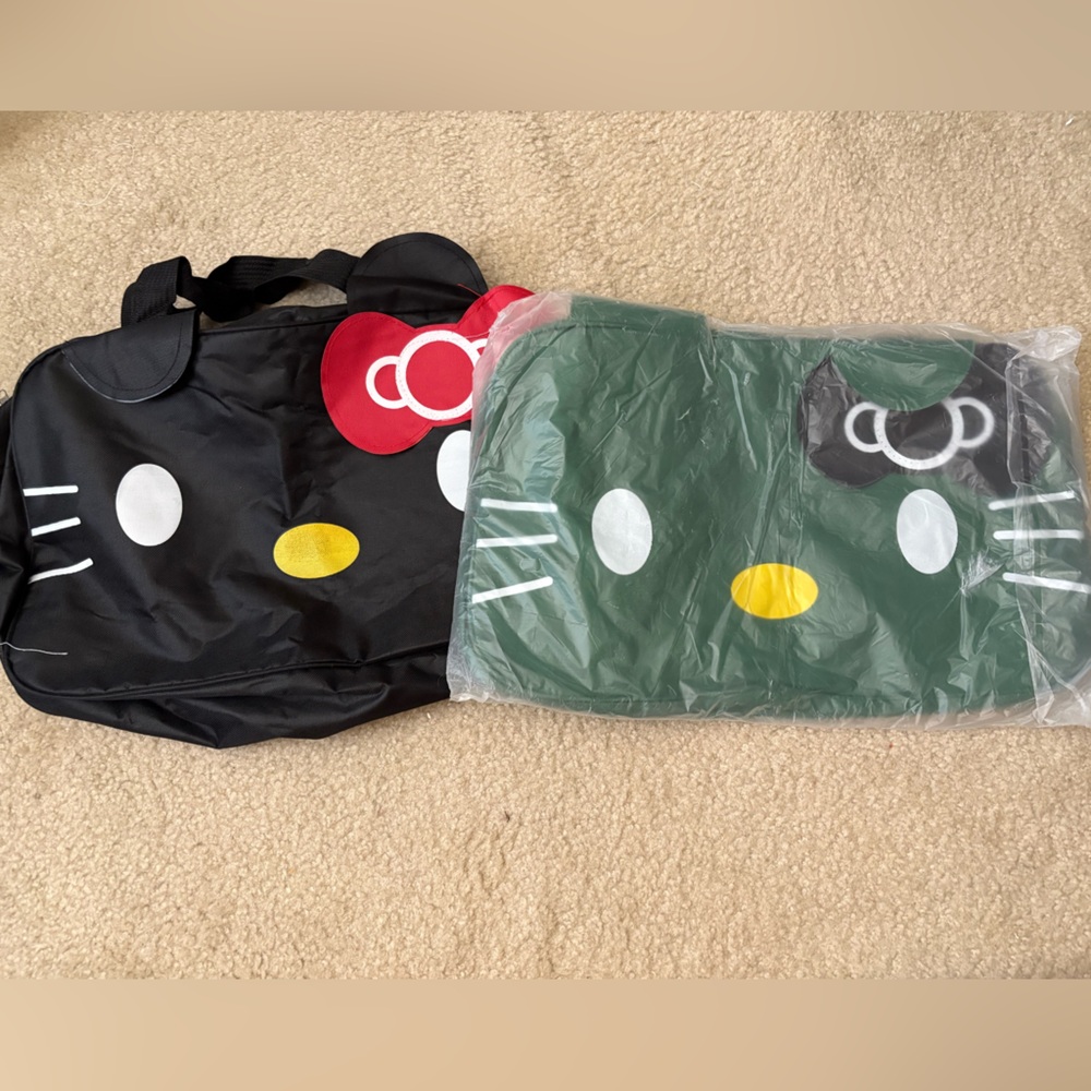 Hello Kitty Black and Green Tote Set